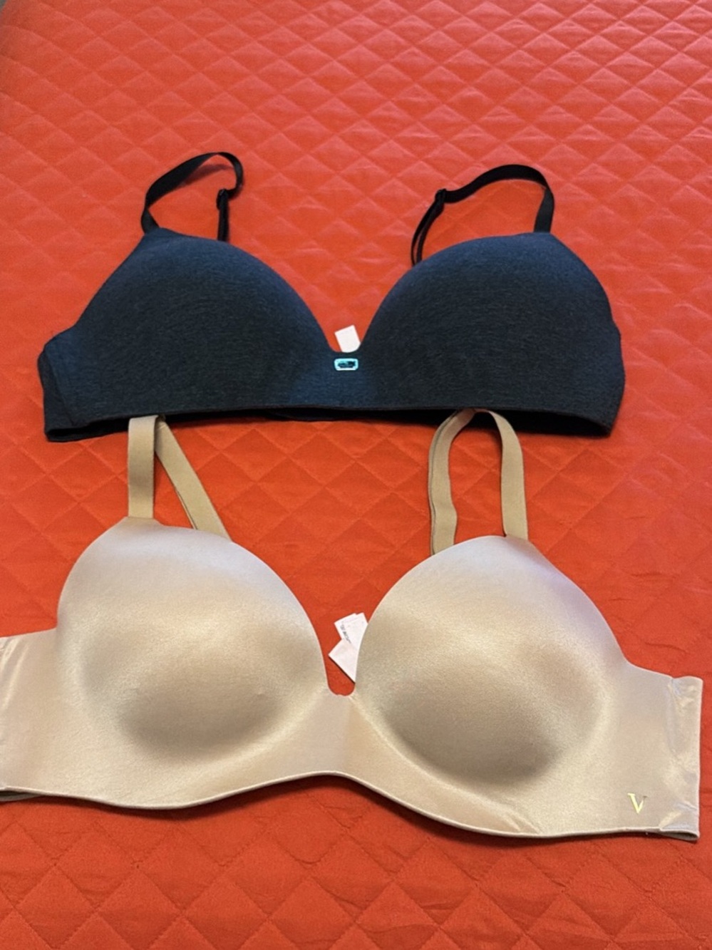 Victoria's Secret Black and Nude Smooth T-Shirt Bras